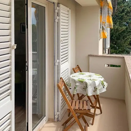 2 Bedroom In *