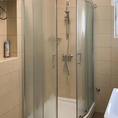 2 Bedroom In Apartmán Baška